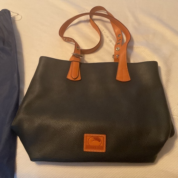 Dooney & Bourke Tote - Picture 1 of 3